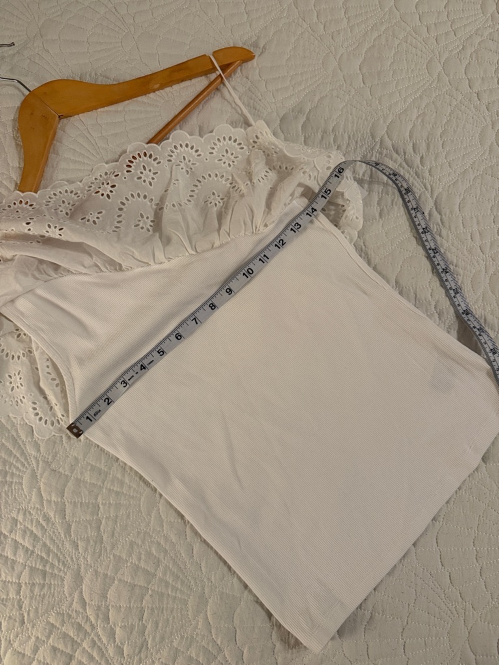 Old Navy White Off-Shoulder Eyelet Ruffle Top - Picture 3 of 5